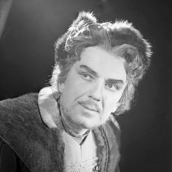 Opera singer Vladimir Ivanovsky