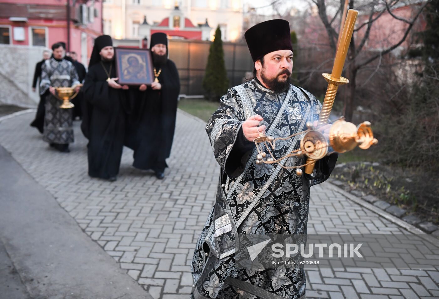 Russia Coronavirus Church