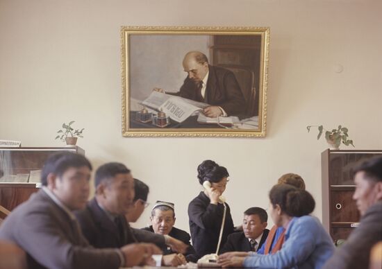 Meeting of executive committee of Bardankul village council
