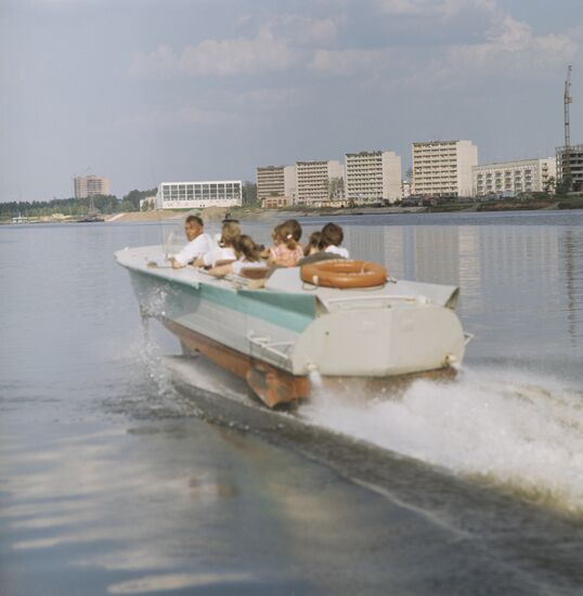 Motor boat tour on Volga River