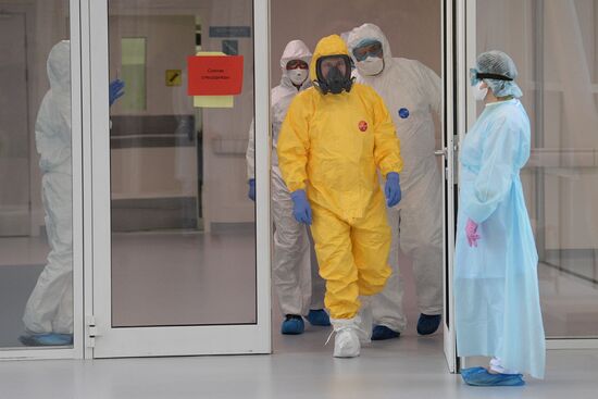Russia Putin Coronavirus Hospital