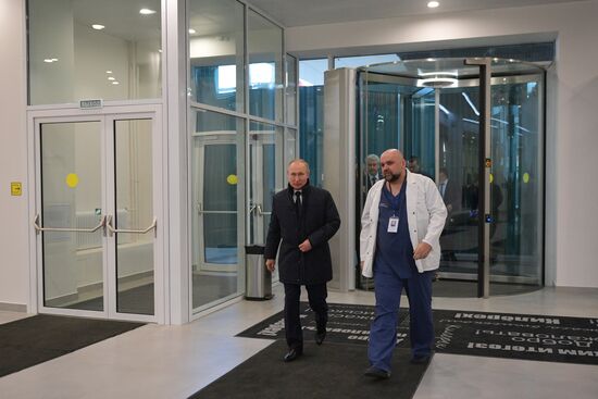 Russia Putin Coronavirus Hospital