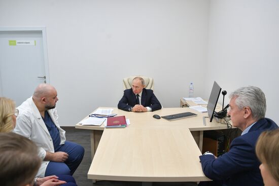 Russia Putin Coronavirus Hospital