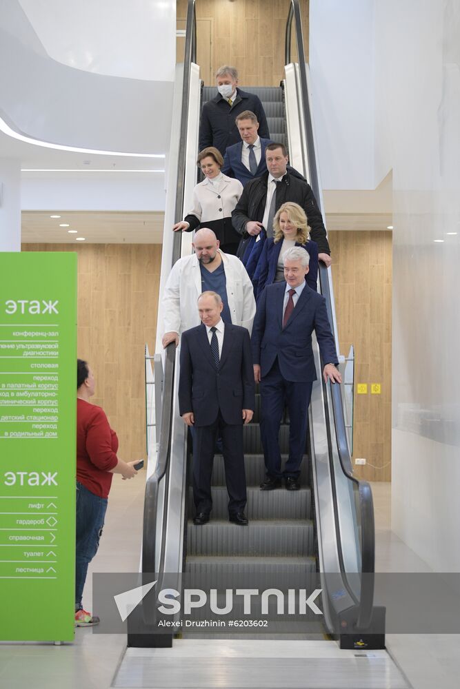 Russia Putin Coronavirus Hospital