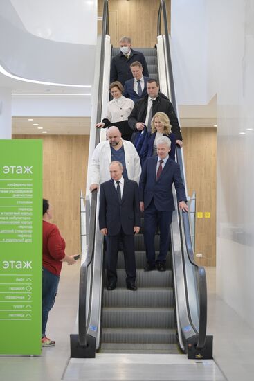 Russia Putin Coronavirus Hospital