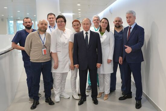 Russia Putin Coronavirus Hospital