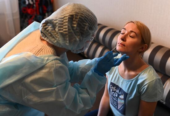Russia Coronavirus Test