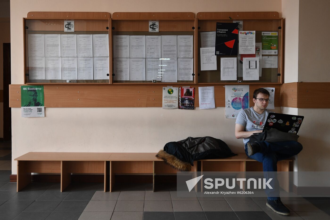 Russia Coronavirus Social Distancing