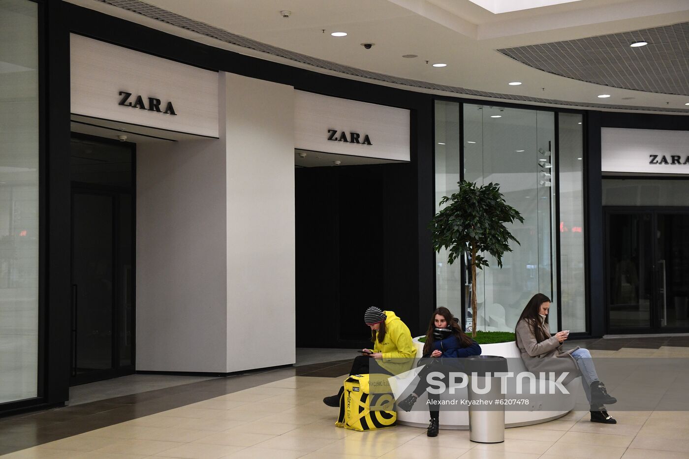 Russia Coronavirus Closure