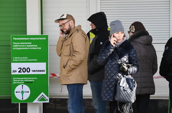 Russia Coronavirus Social Distancing