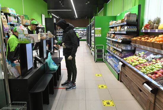 Russia Coronavirus Social Distancing