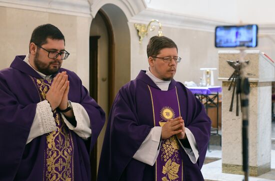 Russia Coronavirus Social Distancing