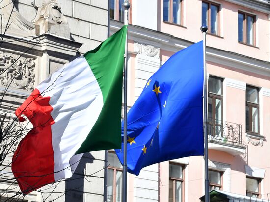 Russia Italy Coronavirus Victims Mourning