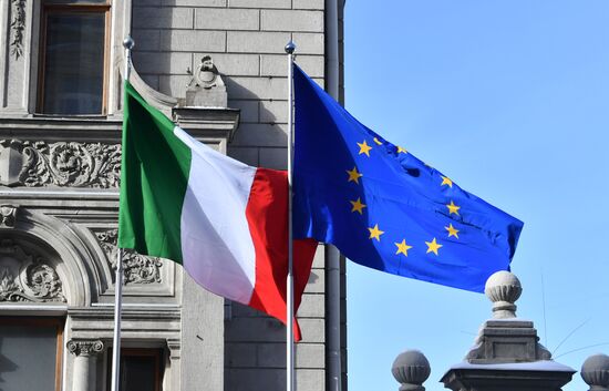 Russia Italy Coronavirus Victims Mourning