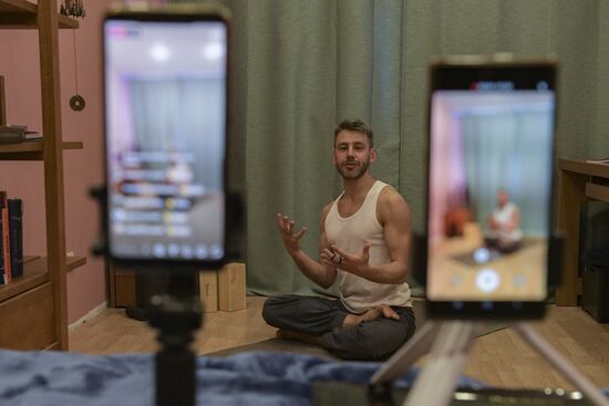 Russia Coronavirus Social Distancing