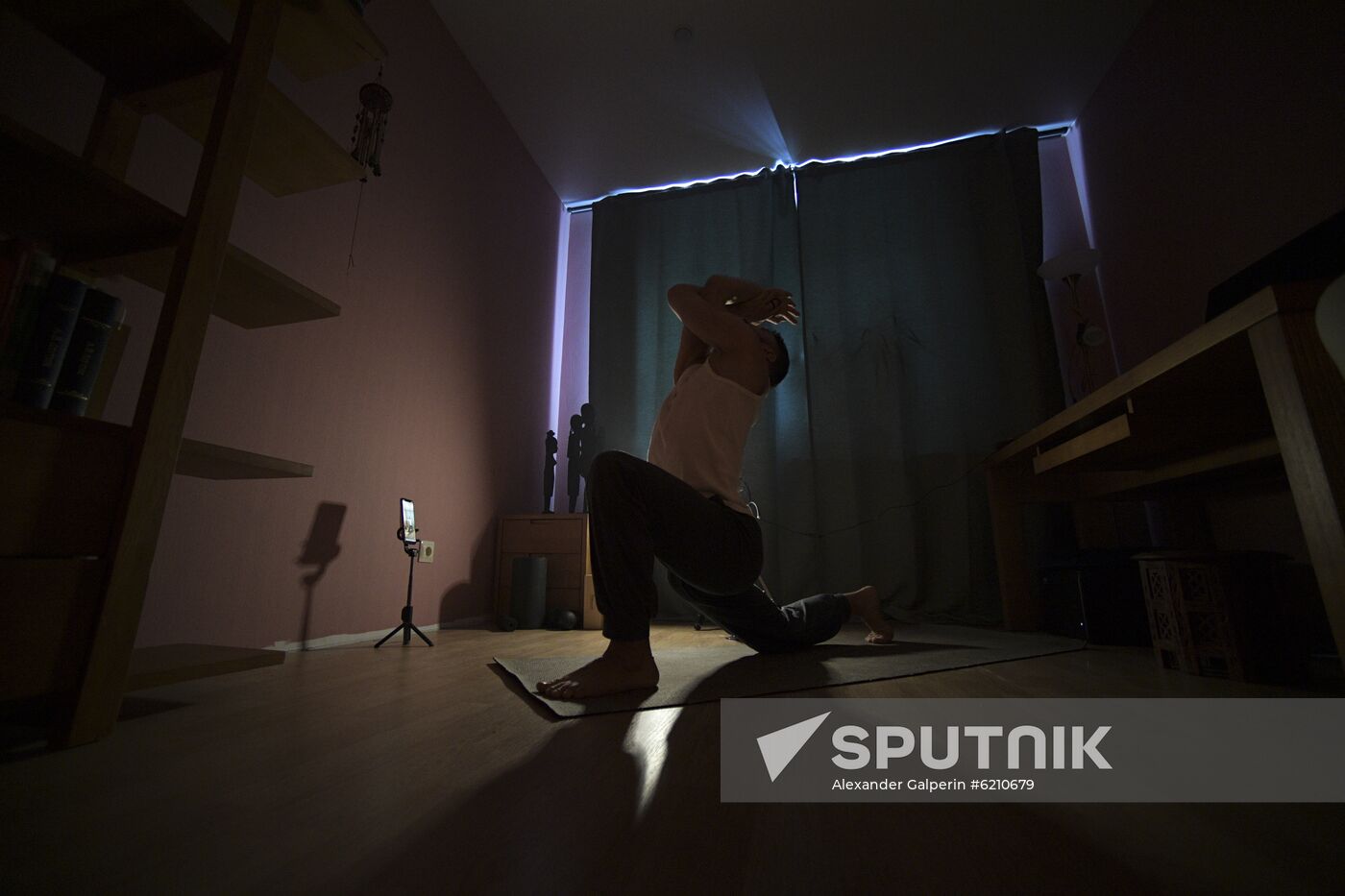 Russia Coronavirus Social Distancing