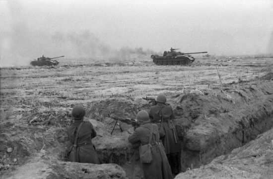 USSR, GDR hold joint military exercise