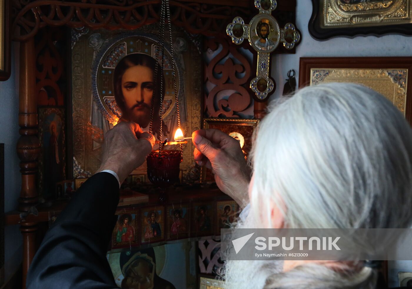 Russia Coronavirus Church