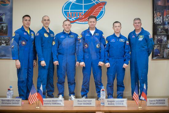 Kazakhstan Space Station Crew