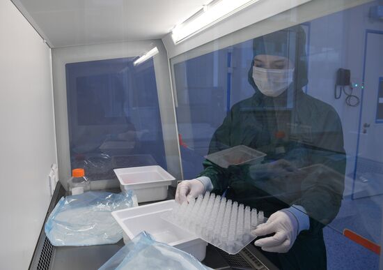 Russia Coronavirus Tests