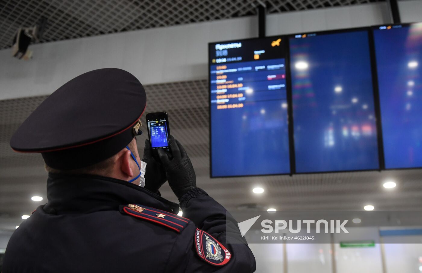 Russia Coronavirus Tourists Return