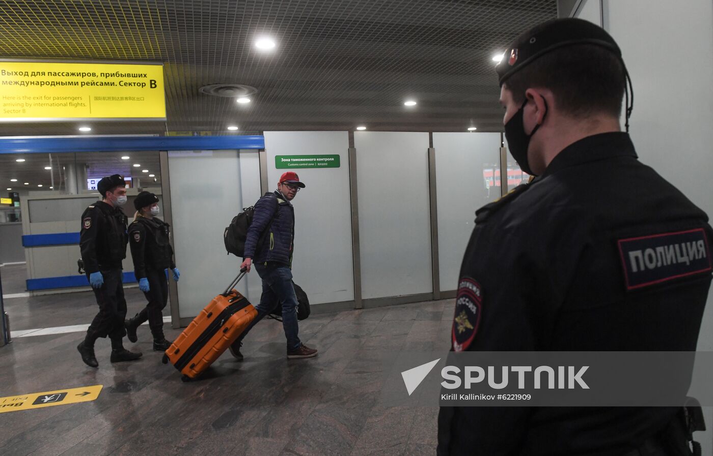 Russia Coronavirus Tourists Return