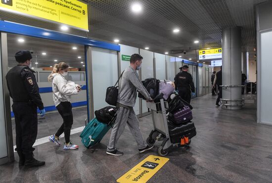 Russia Coronavirus Tourists Return