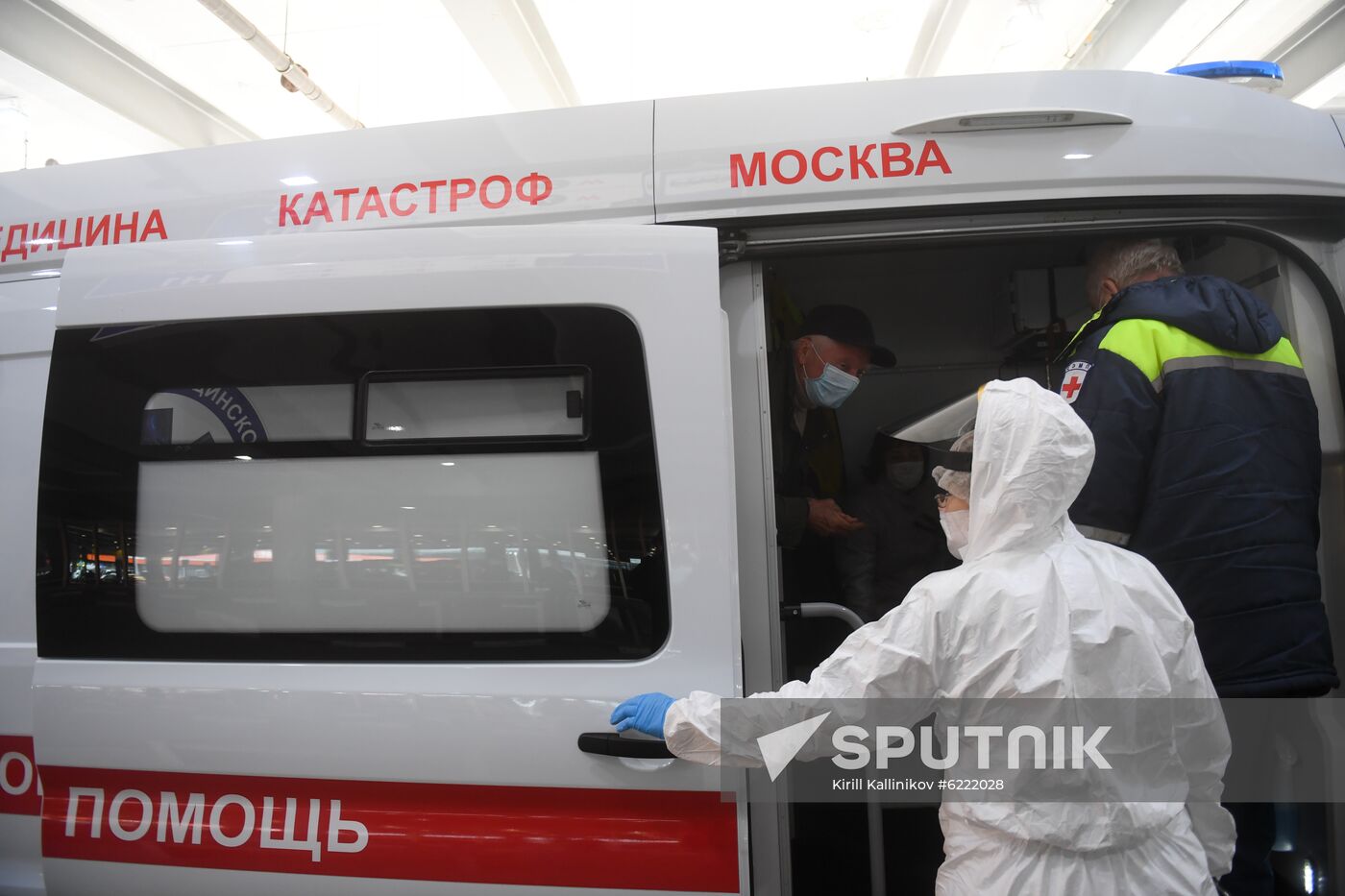Russia Coronavirus Tourists Return