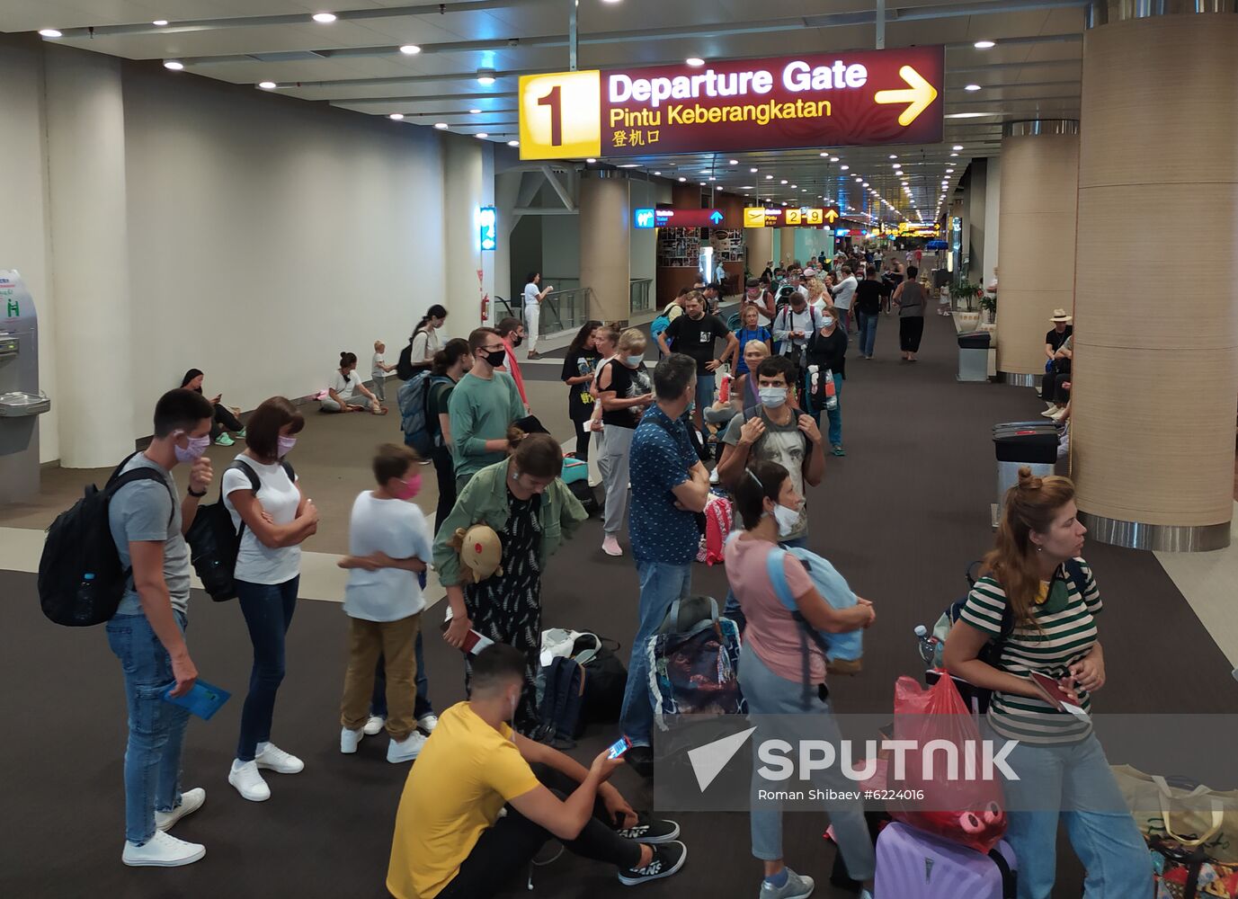 Indonesia Russia Coronavirus Tourists Return