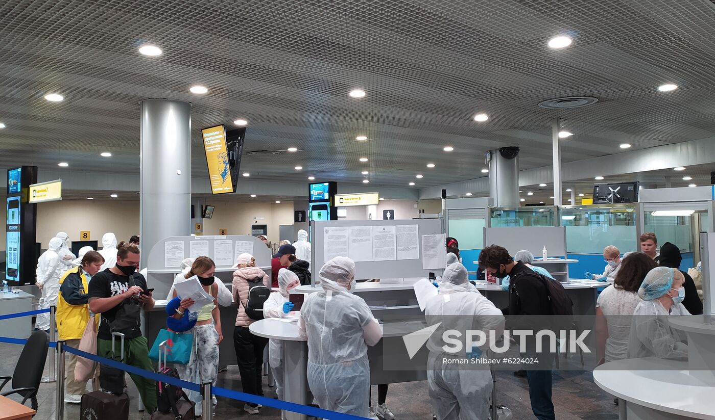 Indonesia Russia Coronavirus Tourists Return