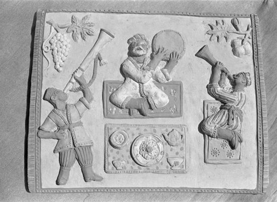 Ceramic artist Usto Umar Jurakulov