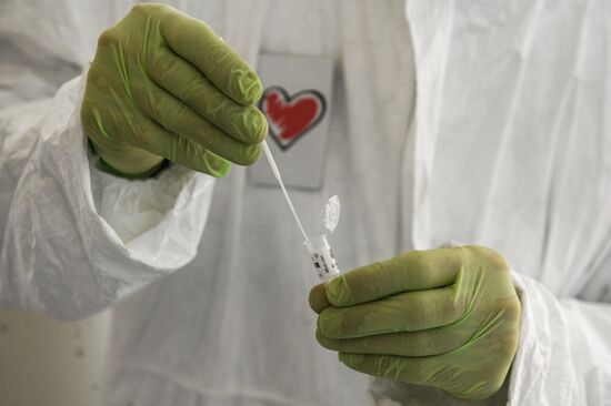 Russia Coronavirus Tests
