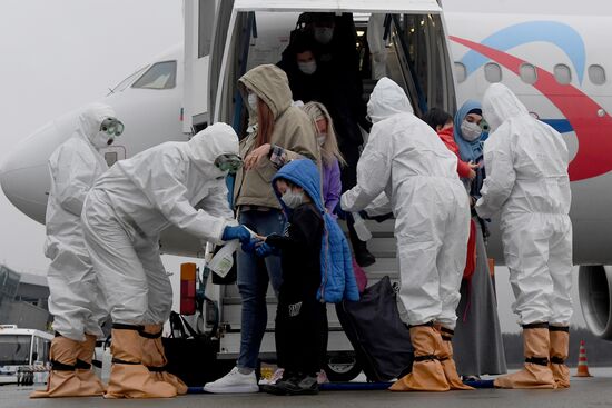 Russia Coronavirus Tourists Return