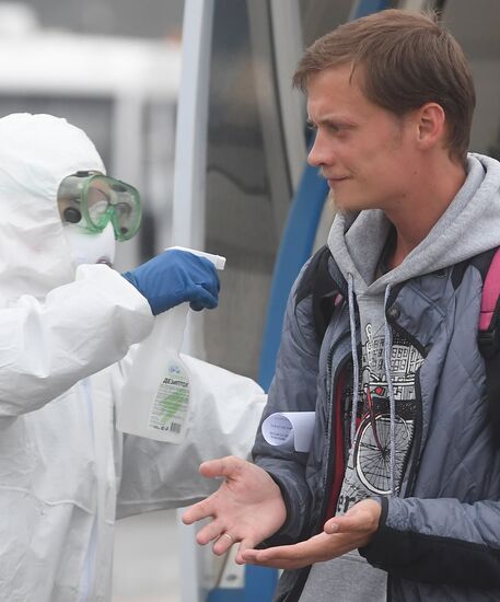 Russia Coronavirus Tourists Return