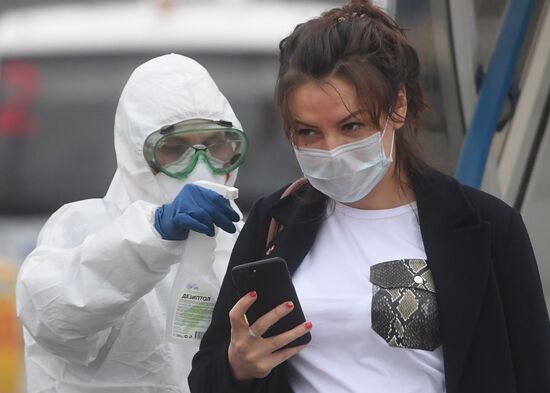 Russia Coronavirus Tourists Return