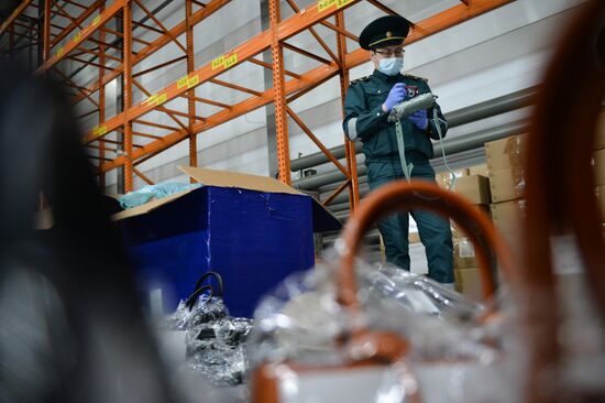 Russia Coronavirus Customs Control