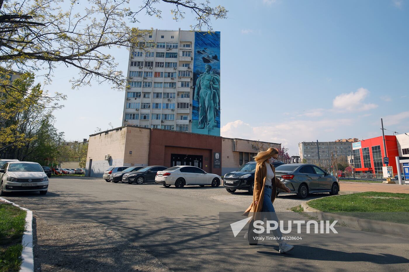 Victory Day graffiti on apartment buildings in Novorossiysk
