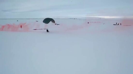 Russia Arctic Paratroopers