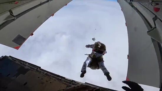 Russia Arctic Paratroopers
