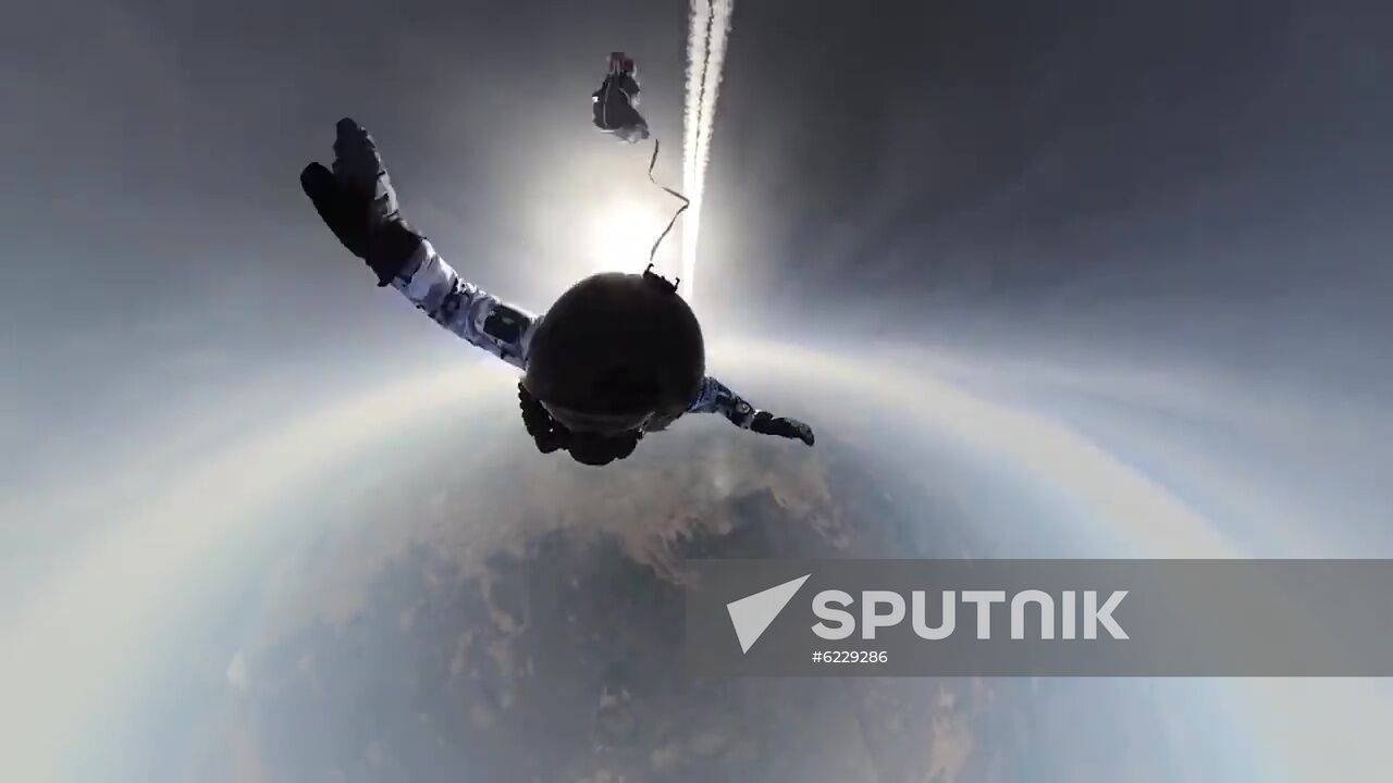 Russia Arctic Paratroopers