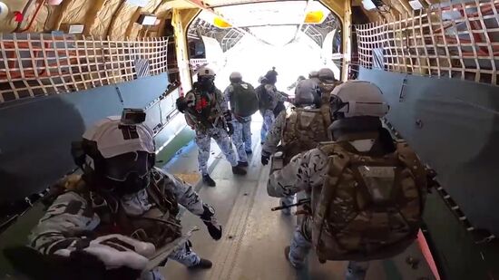 Russia Arctic Paratroopers