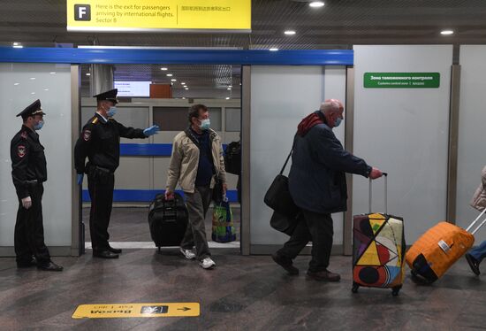 Russia Coronavirus Tourists Return