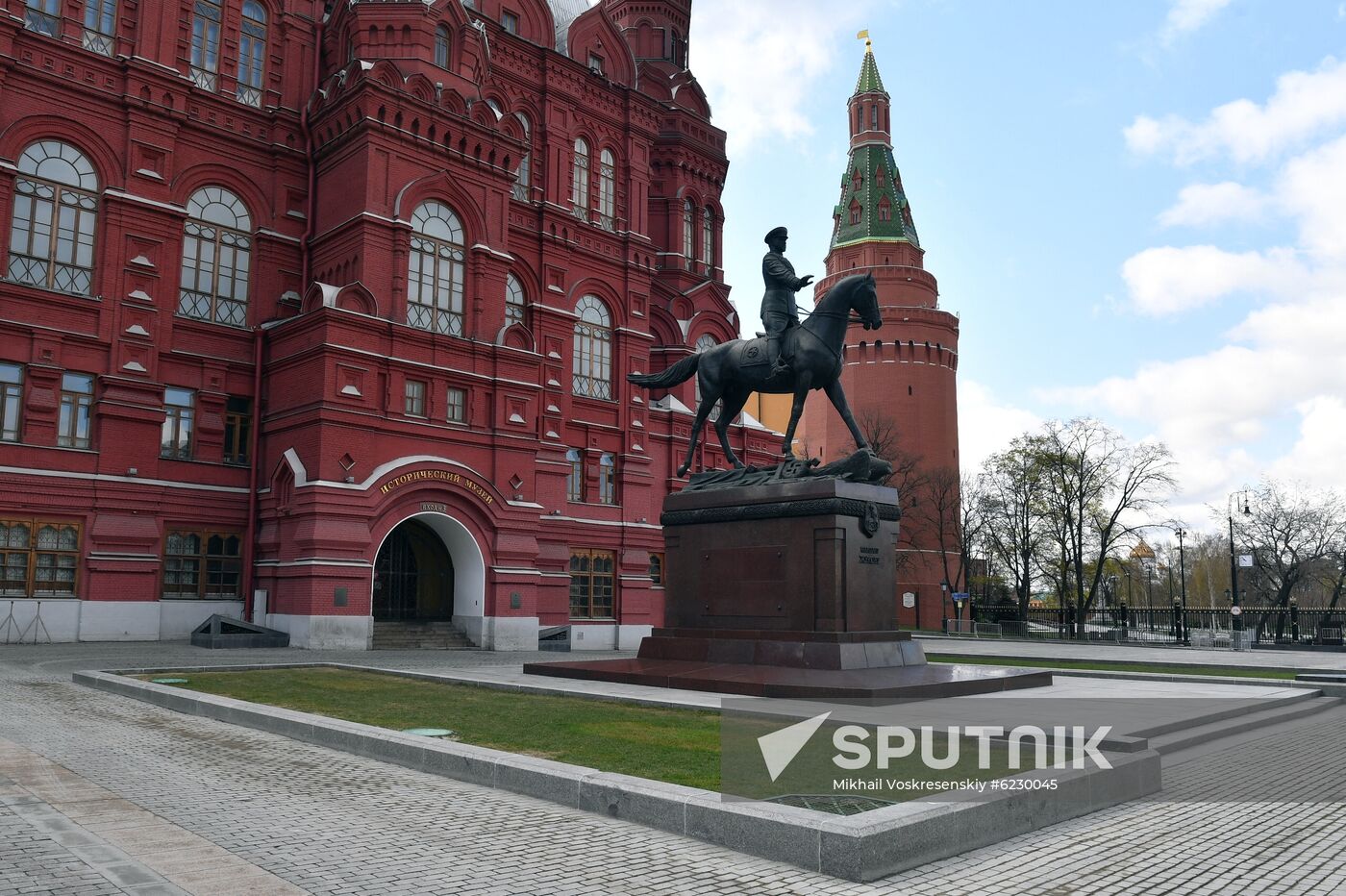 Restoration of Monument to Marshal Georgy Zhukov completed in Moscow