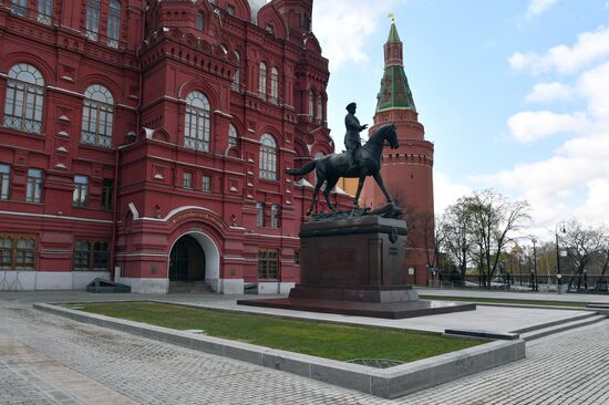 Restoration of Monument to Marshal Georgy Zhukov completed in Moscow