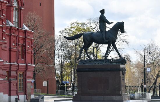 Restoration of Monument to Marshal Georgy Zhukov completed in Moscow
