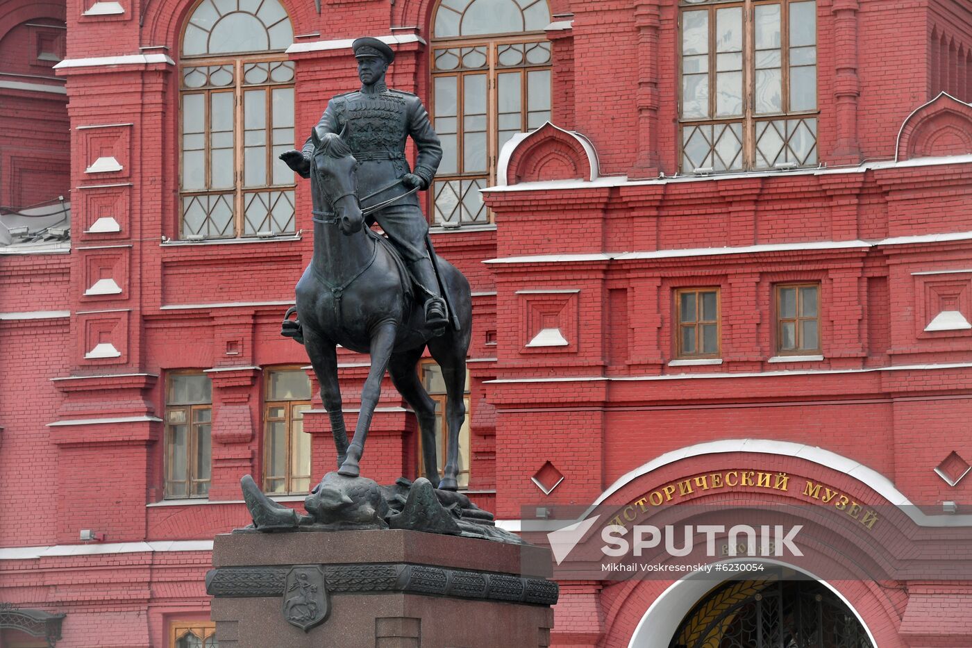 Restoration of Monument to Marshal Georgy Zhukov completed in Moscow