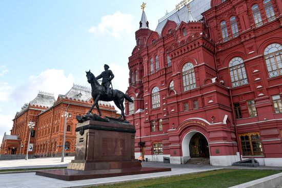 Russia Zhukov Monument Replacement