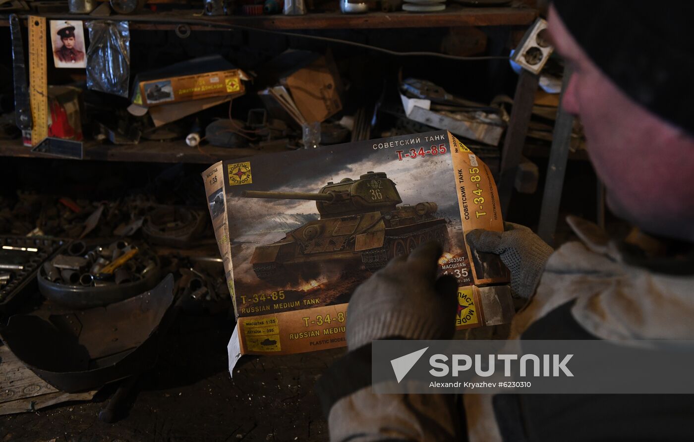 Russia WWII Vehicles Replicas