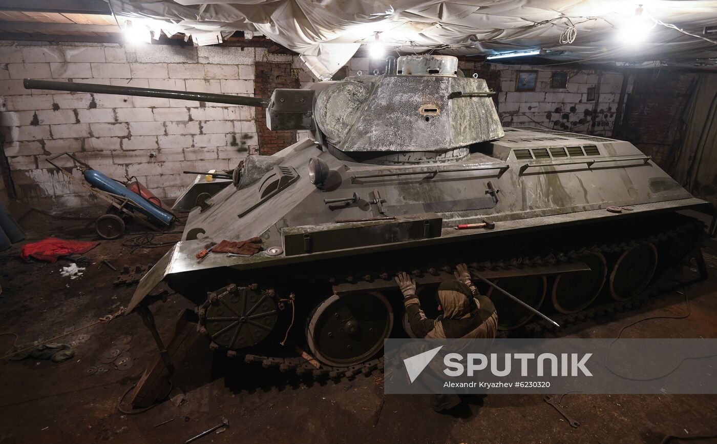 Russia WWII Vehicles Replicas