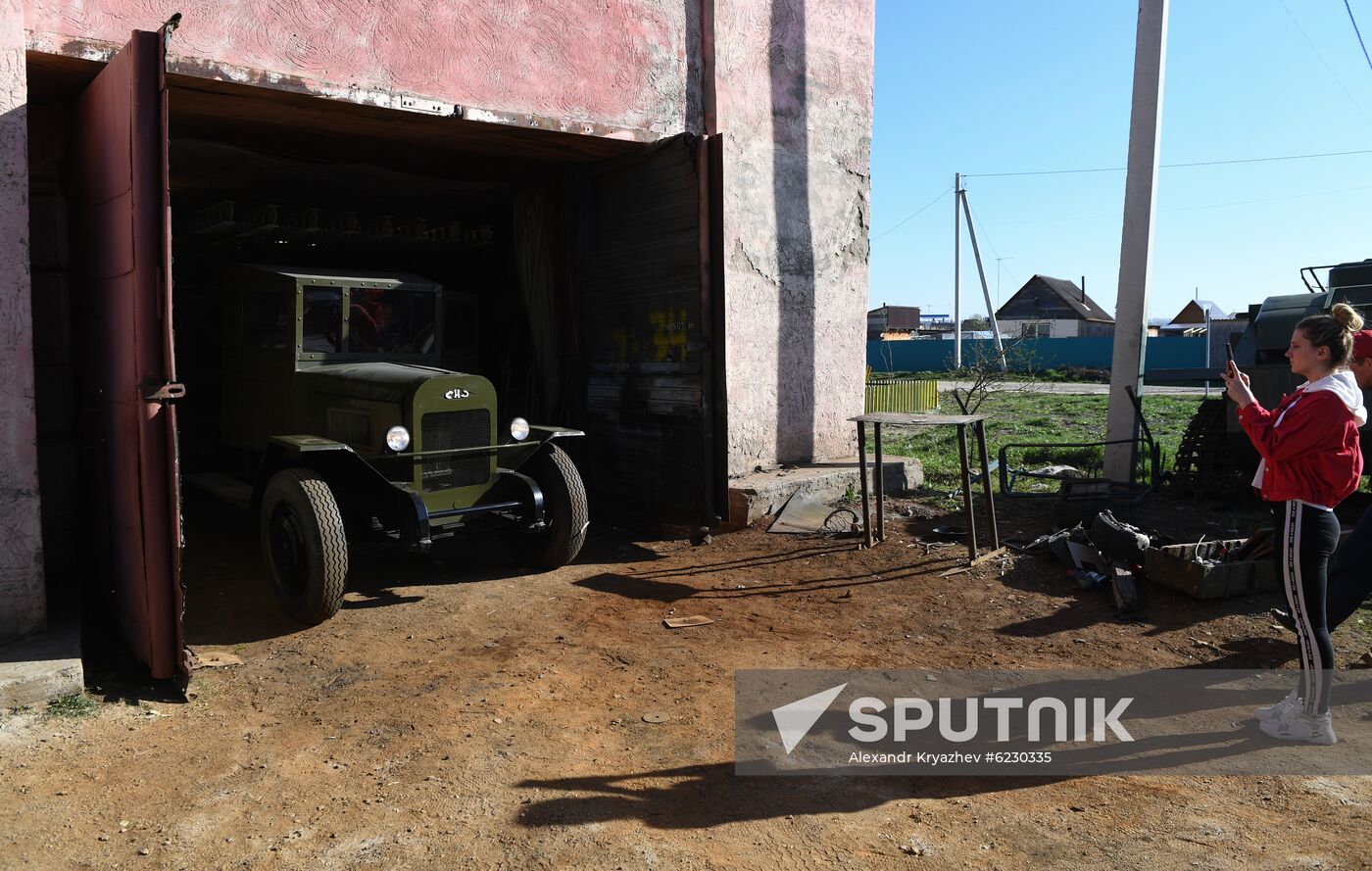 Russia WWII Vehicles Replicas
